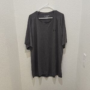 Under Armour Men's Gray T-Shirt